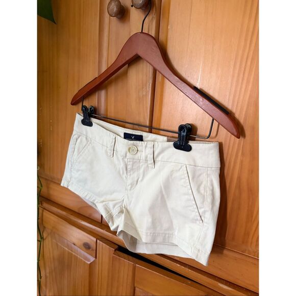 American Eagle Outfitters Shortie Stretch Shorts Size 0 NWT Cream Khaki Cotton - Picture 2 of 10